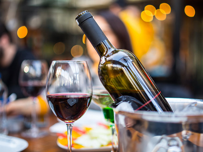 Half-Priced Wine Monday at Hotel California
